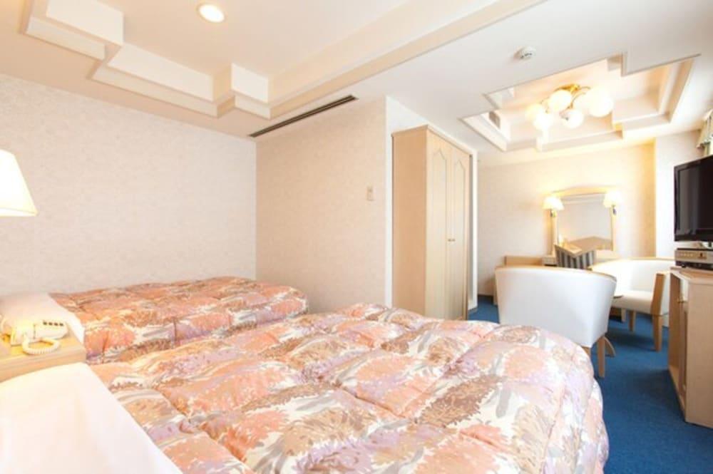 Airline Hotel Miyazaki Eksteriør billede